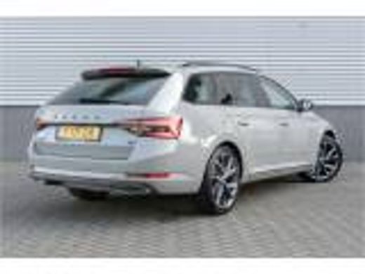 Skoda Superb Combi Škoda 1.4 TSI 218PK PHEV iV Sportline Business | Pan-Dak| 19 Inc| Comfort pakket| Functie p... ActivLease financial lease