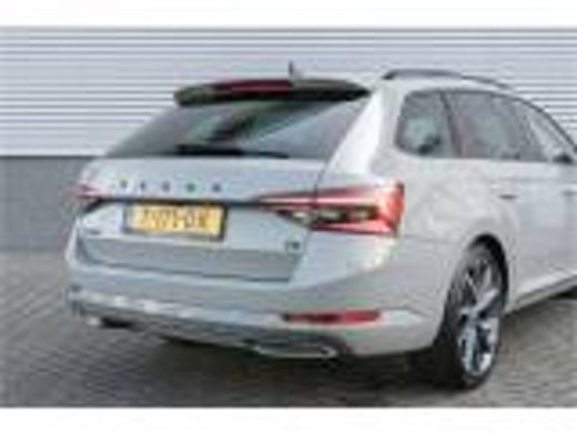 Skoda Superb Combi Škoda 1.4 TSI 218PK PHEV iV Sportline Business | Pan-Dak| 19 Inc| Comfort pakket| Functie p... ActivLease financial lease