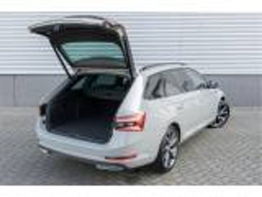 Skoda Superb Combi Škoda 1.4 TSI 218PK PHEV iV Sportline Business | Pan-Dak| 19 Inc| Comfort pakket| Functie p... ActivLease financial lease