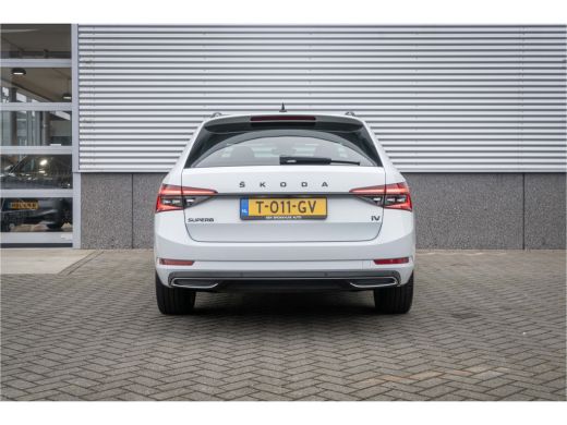 Skoda Superb Combi Škoda 1.4 TSI iV 218PK PHEV Sportline Business |Pan-dak| 19 Inch| Comfort en Functie Pakket| ActivLease financial lease