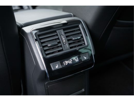 Skoda Superb Combi Škoda 1.4 TSI iV 218PK PHEV Sportline Business |Pan-dak| 19 Inch| Comfort en Functie Pakket| ActivLease financial lease