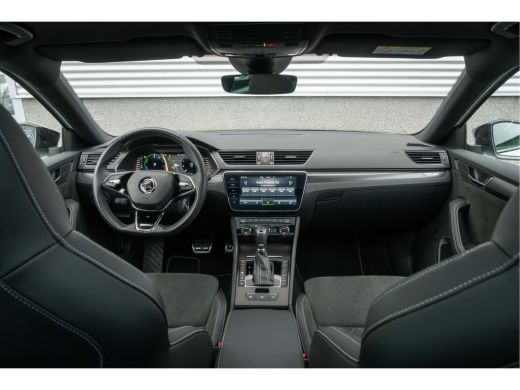 Skoda Superb Combi Škoda 1.4 TSI iV 218PK PHEV Sportline Business |Pan-dak| 19 Inch| Comfort en Functie Pakket| ActivLease financial lease