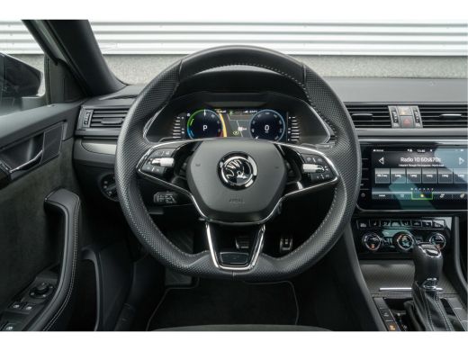 Skoda Superb Combi Škoda 1.4 TSI iV 218PK PHEV Sportline Business |Pan-dak| 19 Inch| Comfort en Functie Pakket| ActivLease financial lease