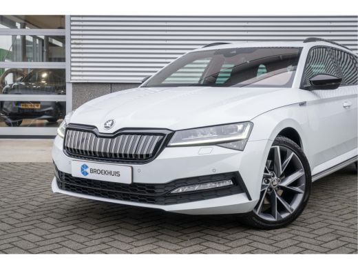 Skoda Superb Combi Škoda 1.4 TSI iV 218PK PHEV Sportline Business |Pan-dak| 19 Inch| Comfort en Functie Pakket| ActivLease financial lease