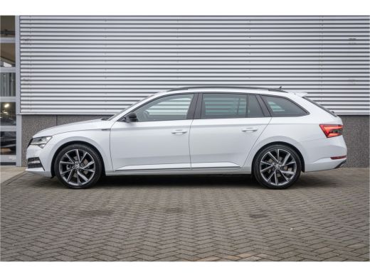 Skoda Superb Combi Škoda 1.4 TSI iV 218PK PHEV Sportline Business |Pan-dak| 19 Inch| Comfort en Functie Pakket| ActivLease financial lease