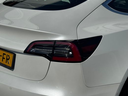 Tesla Model 3 Standard RWD Plus 60 kWh |NL AUTO | CAMERA | LEDER | PANO ActivLease financial lease