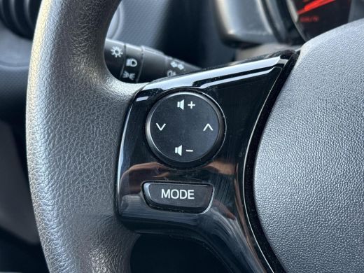 Toyota Aygo 1.0 VVT-i x-fun **AIRCO/ BLUETOOTH/ 36 MAANDEN GARANTIE** ActivLease financial lease