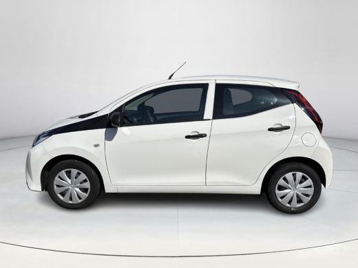 Toyota Aygo 1.0 VVT-i x-fun **AIRCO/ BLUETOOTH/ 36 MAANDEN GARANTIE** ActivLease financial lease