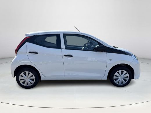 Toyota Aygo 1.0 VVT-i x-fun **AIRCO/ BLUETOOTH/ 36 MAANDEN GARANTIE** ActivLease financial lease
