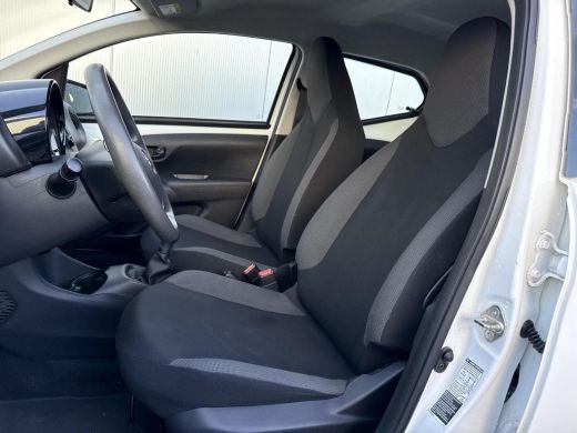 Toyota Aygo 1.0 VVT-i x-fun **AIRCO/ BLUETOOTH/ 36 MAANDEN GARANTIE** ActivLease financial lease