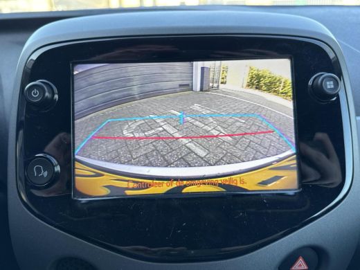 Toyota Aygo 1.0 VVT-i x-joy **APPLE CARPLAY/ BEGRENZER/ 36 MAANDEN GARANTIE** ActivLease financial lease