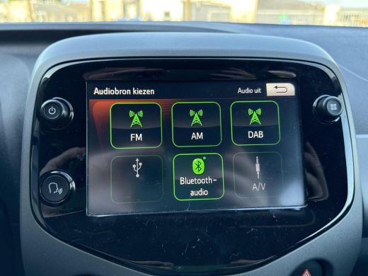 Toyota Aygo 1.0 VVT-i x-joy **APPLE CARPLAY/ BEGRENZER/ 36 MAANDEN GARANTIE** ActivLease financial lease