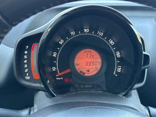 Toyota Aygo 1.0 VVT-i x-joy **APPLE CARPLAY/ BEGRENZER/ 36 MAANDEN GARANTIE** ActivLease financial lease