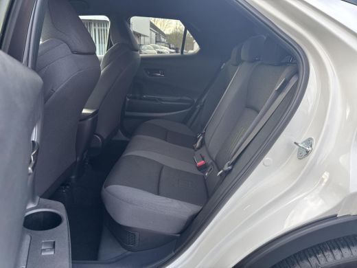 Toyota C-HR 1.8 Hybrid 140 First Edition Bi-tone ActivLease financial lease