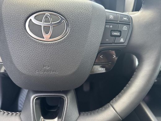 Toyota C-HR 1.8 Hybrid 140 First Edition Bi-tone ActivLease financial lease