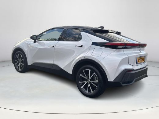 Toyota C-HR 1.8 Hybrid 140 First Edition Bi-tone ActivLease financial lease