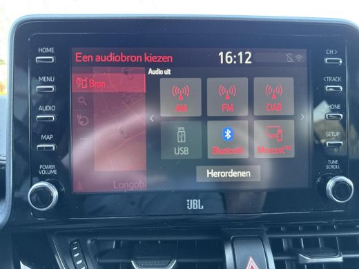 Toyota C-HR 1.8 Hybrid Style **NAVIGATIE/ STOELVERWARMING/ DODEHOEK DETECTIE/ 36 MAANDEN GARANTIE** ActivLease financial lease