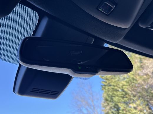 Toyota C-HR 1.8 Hybrid Style **NAVIGATIE/ STOELVERWARMING/ DODEHOEK DETECTIE/ 36 MAANDEN GARANTIE** ActivLease financial lease