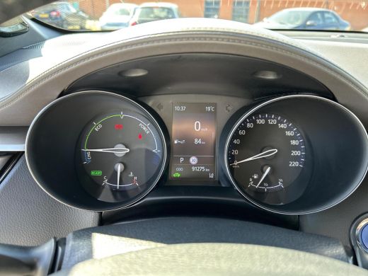 Toyota C-HR 2.0 Hybrid Executive ActivLease financial lease
