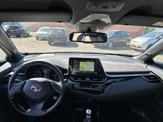 Toyota C-HR 2.0 Hybrid Executive ActivLease financial lease