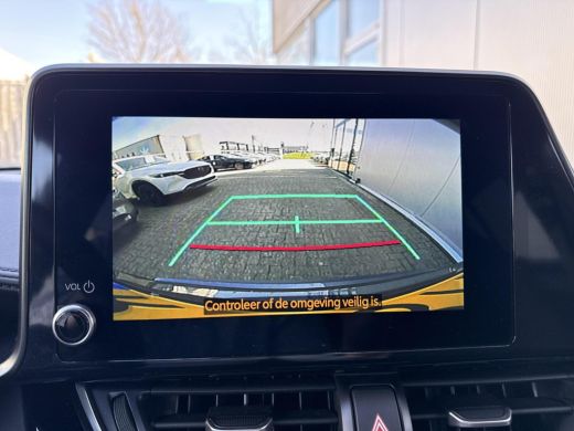 Toyota C-HR 2.0 Hybrid Style **NAVIGATIE/ STOELVERWARMING/ DODEHOEK DETECTIE/ 36 MAANDEN GARANTIE** ActivLease financial lease