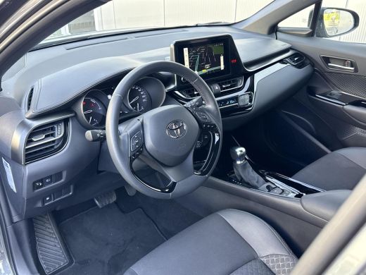 Toyota C-HR 2.0 Hybrid Style **NAVIGATIE/ STOELVERWARMING/ DODEHOEK DETECTIE/ 36 MAANDEN GARANTIE** ActivLease financial lease