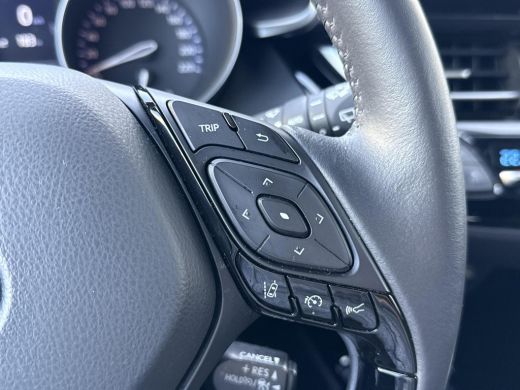 Toyota C-HR 2.0 Hybrid Style **NAVIGATIE/ STOELVERWARMING/ DODEHOEK DETECTIE/ 36 MAANDEN GARANTIE** ActivLease financial lease
