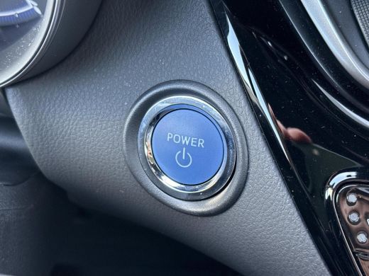 Toyota C-HR 2.0 Hybrid Style **NAVIGATIE/ STOELVERWARMING/ DODEHOEK DETECTIE/ 36 MAANDEN GARANTIE** ActivLease financial lease