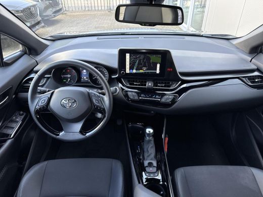 Toyota C-HR 2.0 Hybrid Style **NAVIGATIE/ STOELVERWARMING/ DODEHOEK DETECTIE/ 36 MAANDEN GARANTIE** ActivLease financial lease