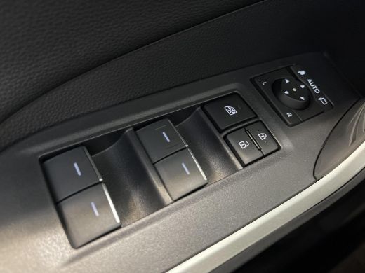 Toyota RAV4 2.5 Plug-in Hybrid AWD Bi-Tone Plus ActivLease financial lease
