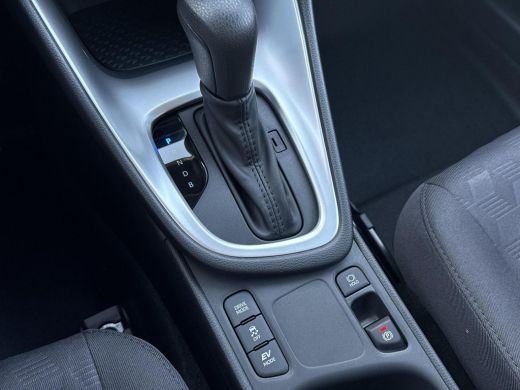 Toyota Yaris 1.5 Hybrid 115 Comfort **NIEUWE AUTO** ActivLease financial lease