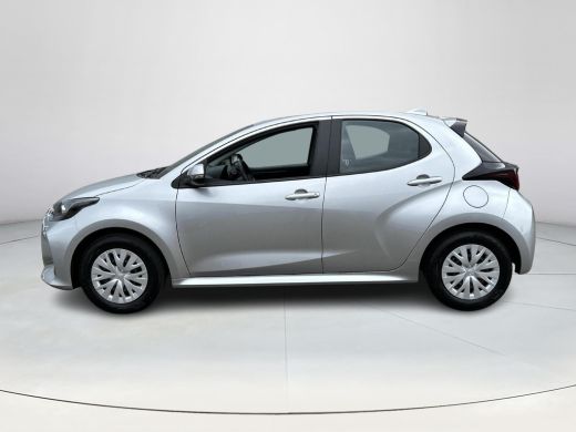 Toyota Yaris 1.5 Hybrid Active ActivLease financial lease