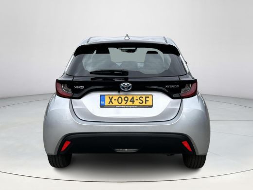 Toyota Yaris 1.5 Hybrid Active ActivLease financial lease