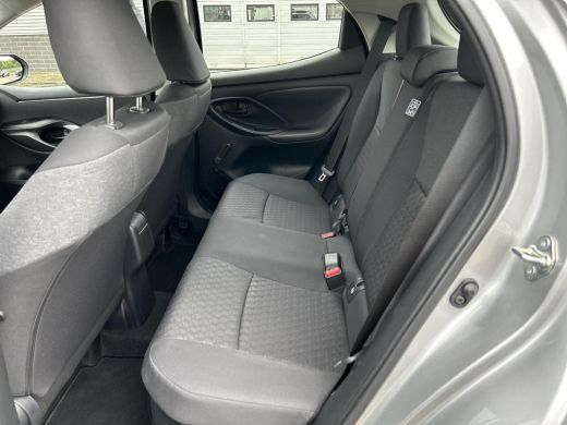 Toyota Yaris 1.5 Hybrid Active ActivLease financial lease