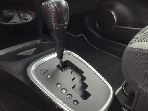 Toyota Yaris 1.5 Hybrid Y20 | Bi-Tone | Automaat | Navigatie | Rijklaarprijs incl. garantie | ActivLease financial lease
