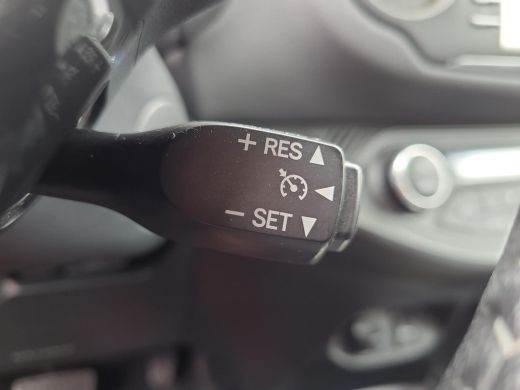 Toyota Yaris 1.5 Hybrid Y20 | Bi-Tone | Automaat | Navigatie | Rijklaarprijs incl. garantie | ActivLease financial lease