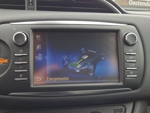 Toyota Yaris 1.5 Hybrid Y20 | Bi-Tone | Automaat | Navigatie | Rijklaarprijs incl. garantie | ActivLease financial lease