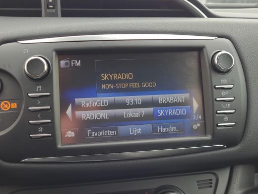 Toyota Yaris 1.5 Hybrid Y20 | Bi-Tone | Automaat | Navigatie | Rijklaarprijs incl. garantie | ActivLease financial lease