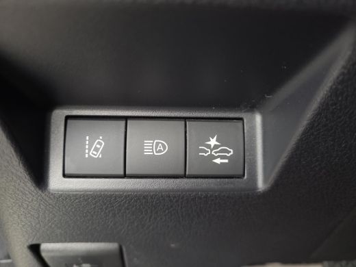 Toyota Yaris 1.5 Hybrid Y20 | Bi-Tone | Automaat | Navigatie | Rijklaarprijs incl. garantie | ActivLease financial lease