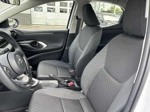 Toyota Yaris 1.5 VVT-i Dynamic ActivLease financial lease