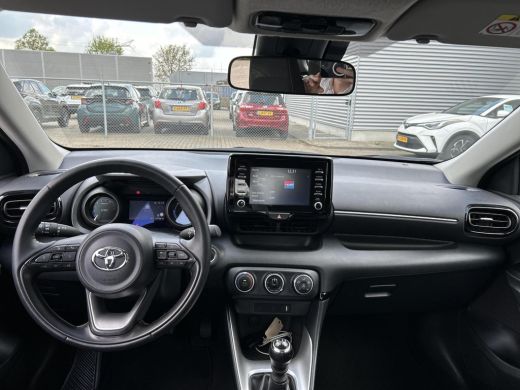 Toyota Yaris 1.5 VVT-i Dynamic ActivLease financial lease