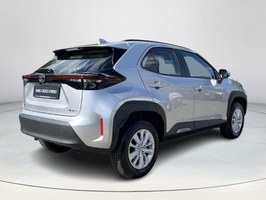 Toyota Yaris Cross 1.5 Hybrid 115 Active Private lease vanaf €385,- p.m.! ActivLease financial lease