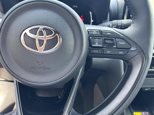 Toyota Yaris Cross 1.5 Hybrid 130pk First Edition Comfort Pack | 06-10141018 Voor meer informatie ActivLease financial lease
