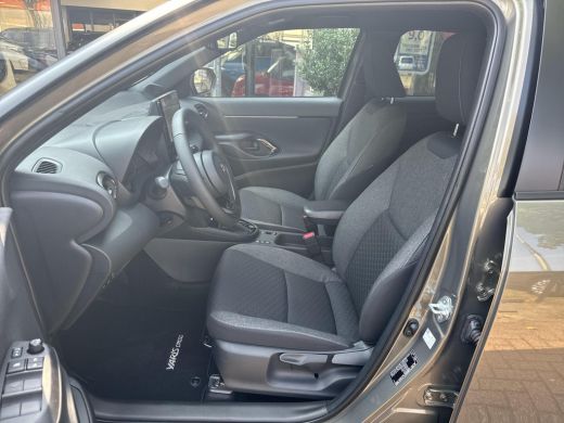 Toyota Yaris Cross 1.5 Hybrid 130pk First Edition Comfort Pack 06-10141018 Voor meer informatie ActivLease financial lease