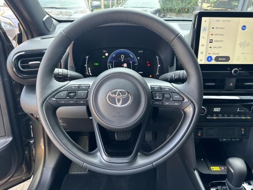 Toyota Yaris Cross 1.5 Hybrid 130pk First Edition Comfort Pack 06-10141018 Voor meer informatie ActivLease financial lease