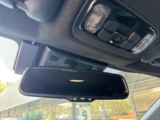 Toyota Yaris Cross 1.5 Hybrid 130pk First Edition Comfort Pack 06-10141018 Voor meer informatie ActivLease financial lease