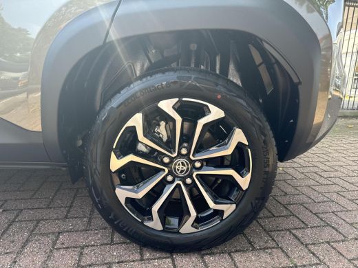 Toyota Yaris Cross 1.5 Hybrid 130pk First Edition Comfort Pack 06-10141018 Voor meer informatie ActivLease financial lease