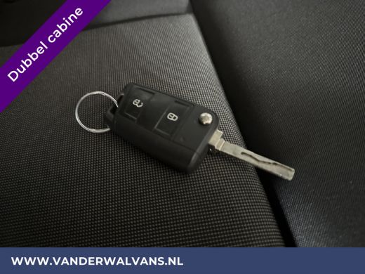 Volkswagen Crafter 2.0 TDI 140 pk Pick up Open laadbak Dubbele Cabine Euro6 Airco | 7-Zits | Navigatie | 2800kg Trek... ActivLease financial lease
