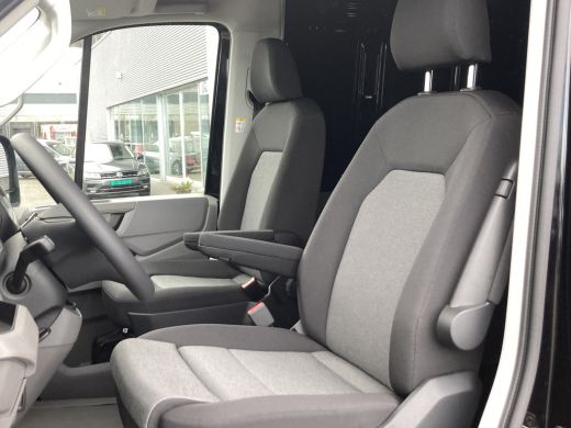 Volkswagen Crafter Volkswagen 2024 | 140 PK | Automaat | Geveerde bestuurdersstoel | Navigatie | Camera | Full LED ActivLease financial lease