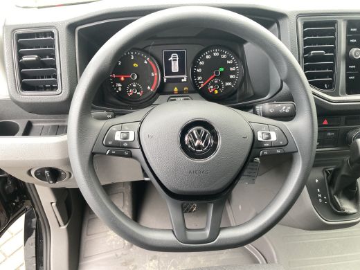 Volkswagen Crafter Volkswagen 2024 | 140 PK | Automaat | Geveerde bestuurdersstoel | Navigatie | Camera | Full LED ActivLease financial lease